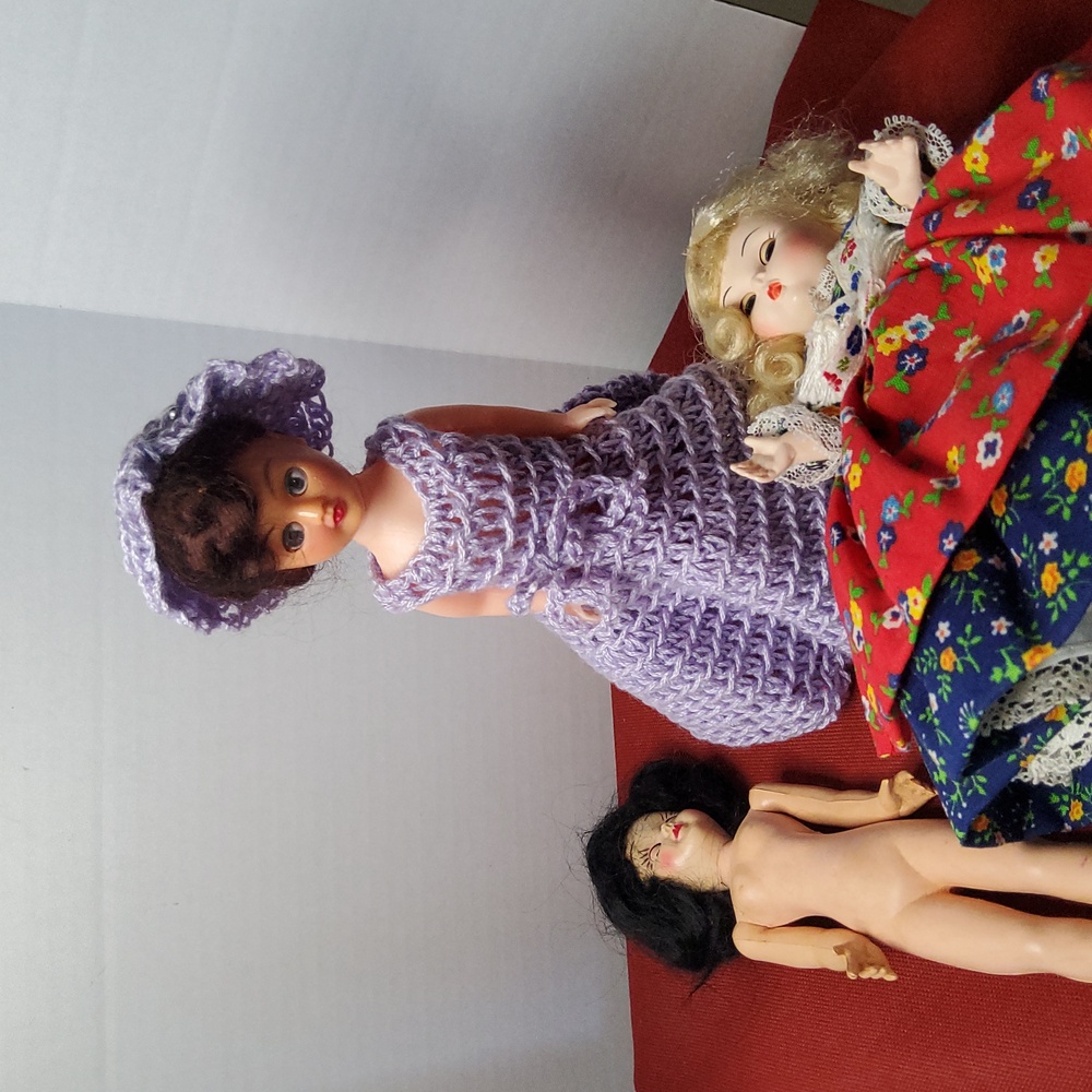 Lot of three sleeping eye 7in dolls